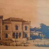 La struttura alberghiera prese il posto, nel 1982, di una seconda dimora esistente nel parco: Villa Giulia. In un'antica foto possiamo vedere la bellezza di questa residenza scomparsa, che appariva come un castelletto neogotico con merlature, garitte, torrino e un piccolo pronao di ingresso  